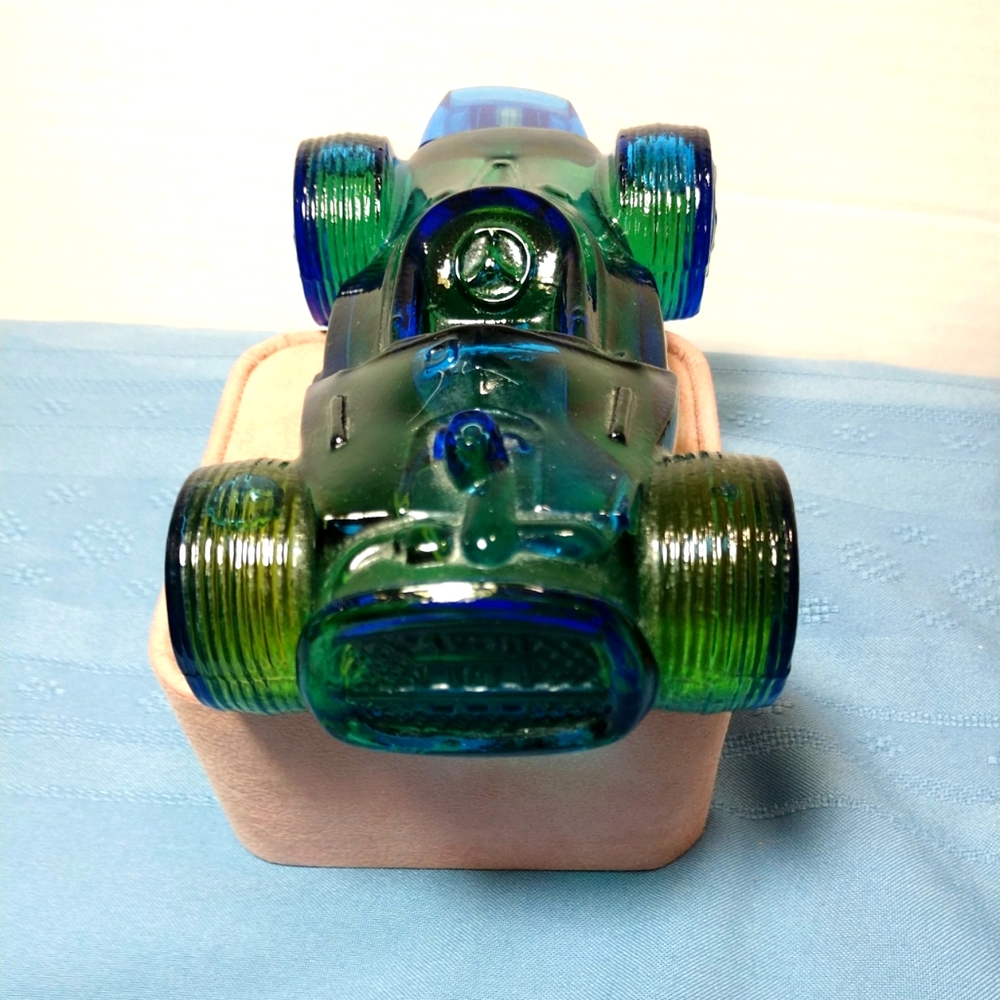 Avon Vintage Sure Winner Racing Car Wild Country